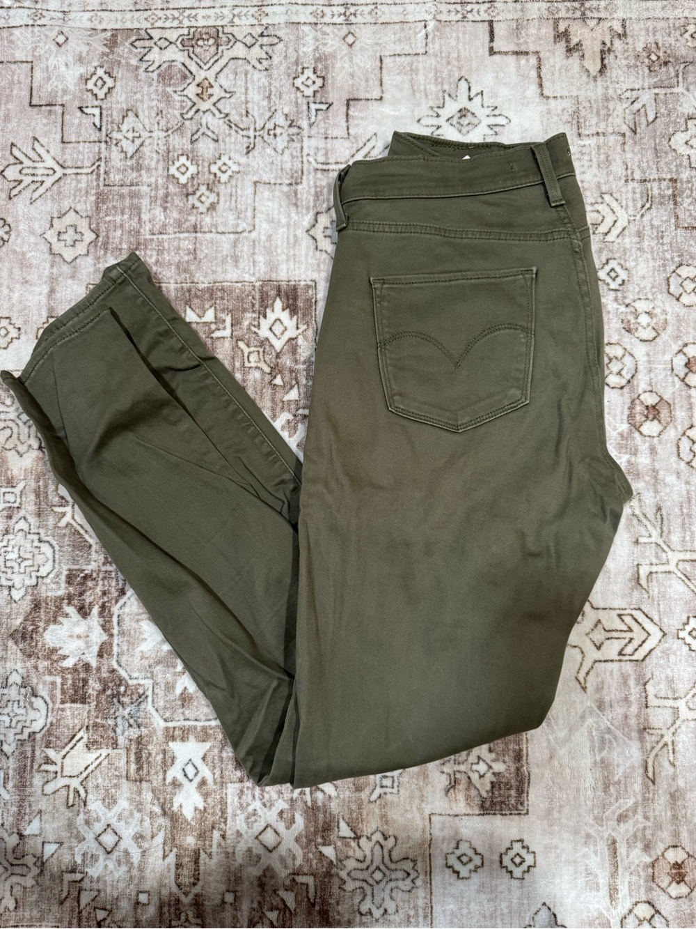 Levi’s Women's Olive Green Stretch Skinny Jeans
